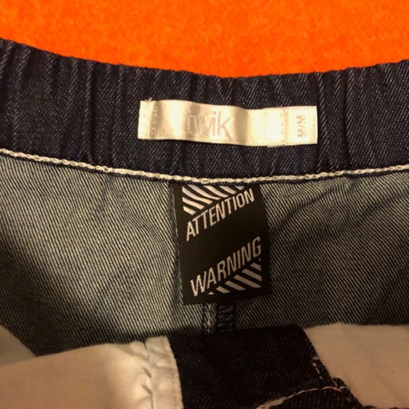 Retro flared high waist jeans shorts 100% cotton EUC - Picture 3 of 4